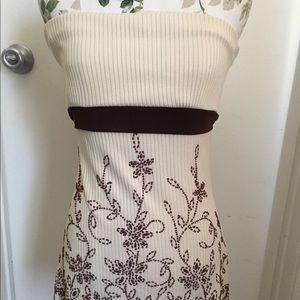 Strapless top with bead design